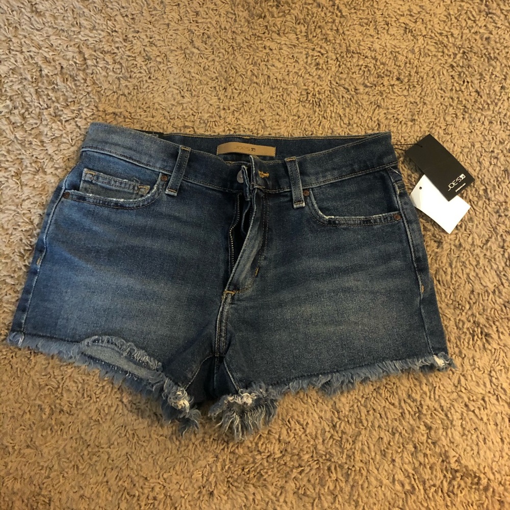 NWT Joe’s Jeans cut off short